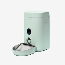 Load image into Gallery viewer, DOGNESS  Automatic Wide View Smart Camera Dog Cat Feeder - 4L Large Capacity, App Control 2.4G WIFI Connected
